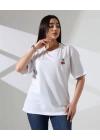 Kiraz işlemeli Kadın T-Shirt