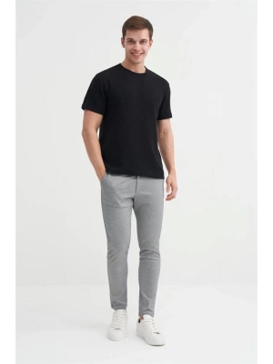 4011 Örgü Desenli Bisiklet Yaka Regular Fit Erkek T-Shirt Siyah