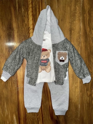 6-24 Aylık Ceketli Kapşonlu Üçlü Takım Gribeyaz