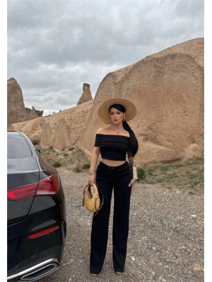 Madonna yaka bol paça pantolonlu takım