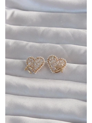 Pirinç Gold Renk Fiyonk Detay İncili Zirkon Taşlı Kalp Küpe