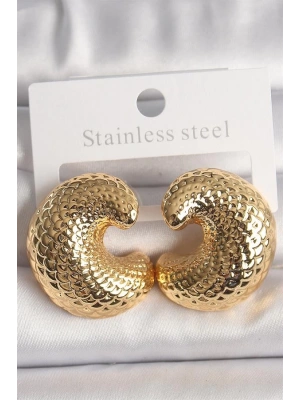 Pirinç Gold Renk Yılan Sırtı İşlemeli Yarım Halka Model Kadın Küpe