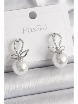 Pirinç Gold Renk Zirkon Taş Detaylı Fiyonk İnci Model Kadın Küpe