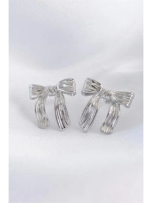 Pirinç Gümüş Renk Çizgi Detay Fiyonk Küpe