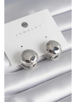 Pirinç Gümüş Renk İşleme Detay Top Model Kadın Küpe