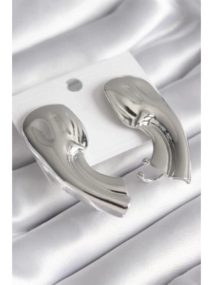 Pirinç Gümüş Renk İşlemeli Kadın Küpe