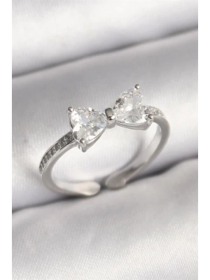 Pirinç Gümüş Renk Zirkon Taşlı Kalp Fiyonk Model Kadın Yüzük