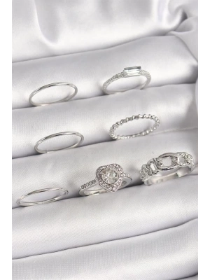 Pirinç Gümüş Renk Zirkon Taşlı Kalp Model Kadın Yüzük Kombini