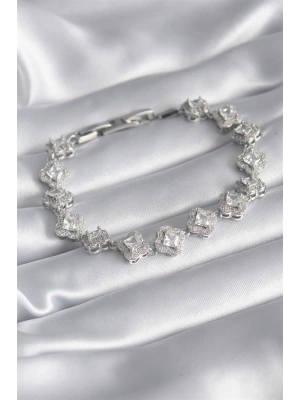 Pirinç Gümüş Renk Zirkon Taşlı Yonca Model VIP Seri Kadın Bileklik