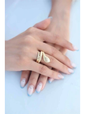 Yılan Figürlü Gold Renk Kadın Yüzük