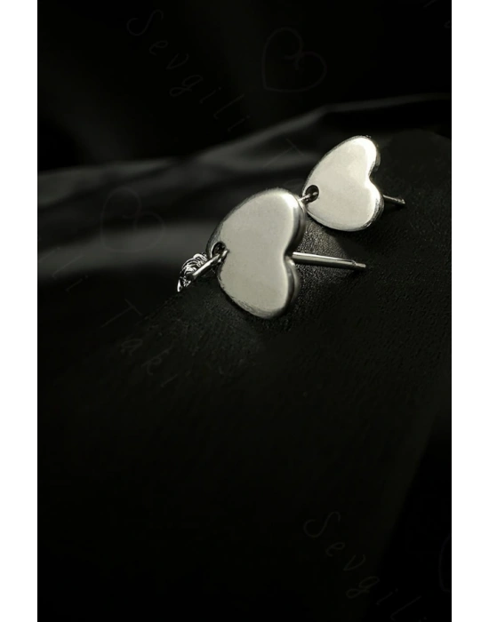 Kalpli Dökümlü Çelik Küpe | Vera Serisi