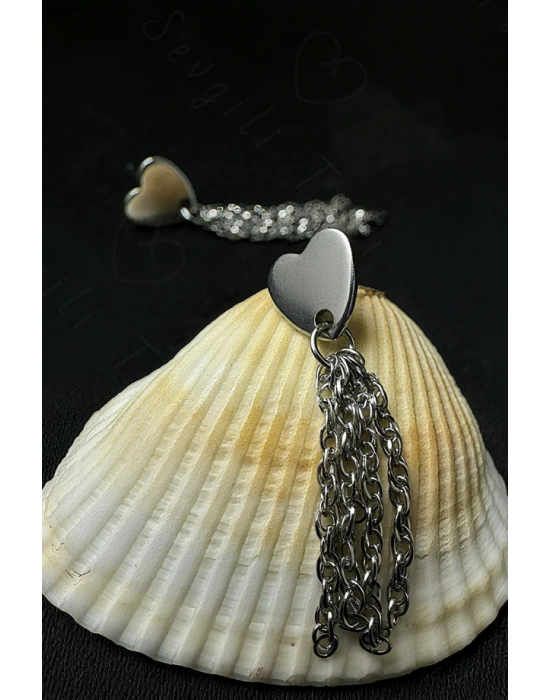 Kalpli Dökümlü Çelik Küpe | Vera Serisi