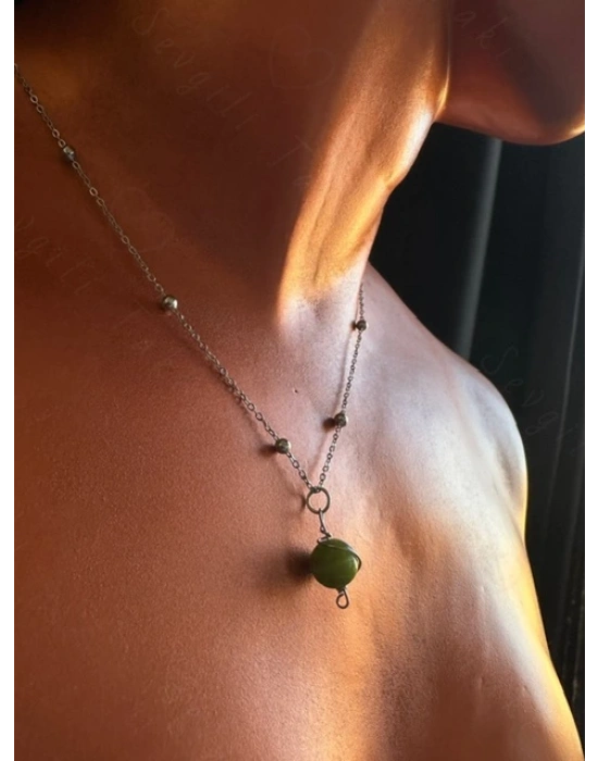 Yeşim Doğal Taşlı Çelik Kolye -Gezegen Serisi