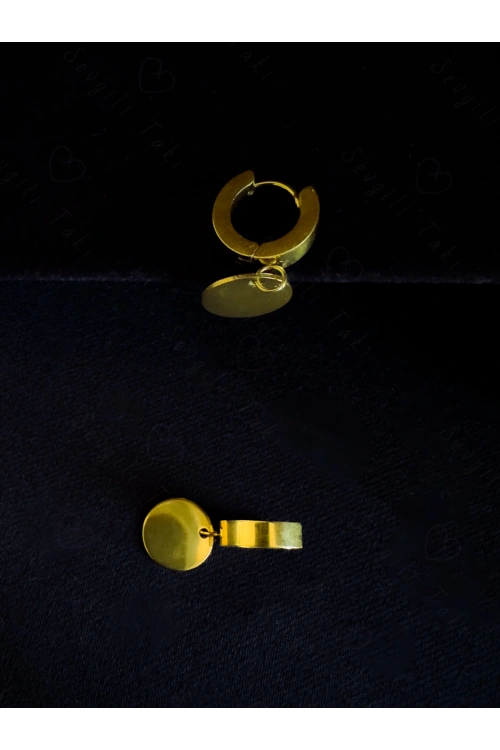 Oval Charmlı Gold Çelik Küpe -Kuzey Serisi