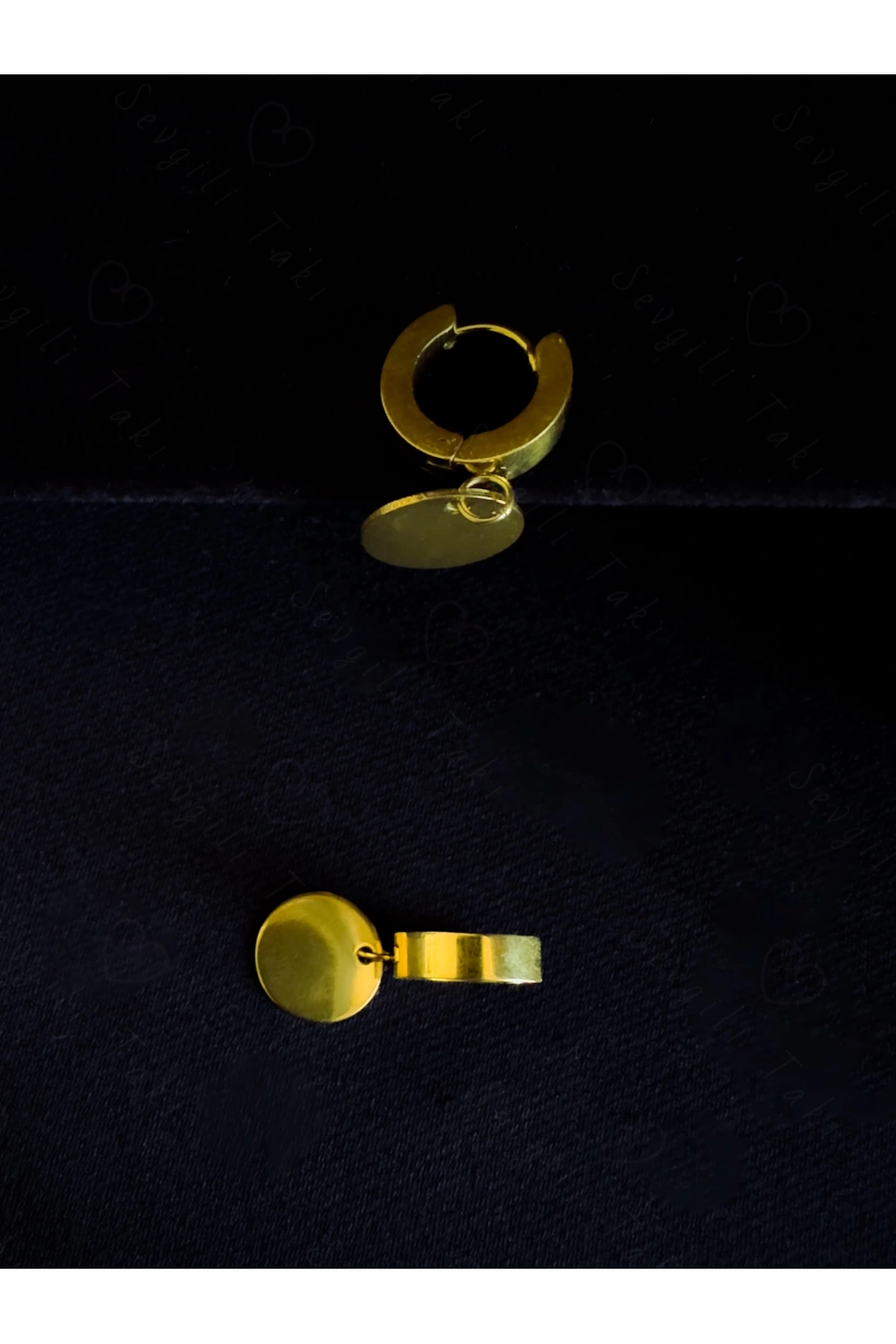 Oval Charmlı Gold Çelik Küpe -Kuzey Serisi