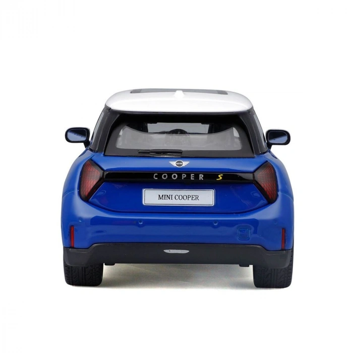 MAY 32926 1 24 Mini Cooper SE J01