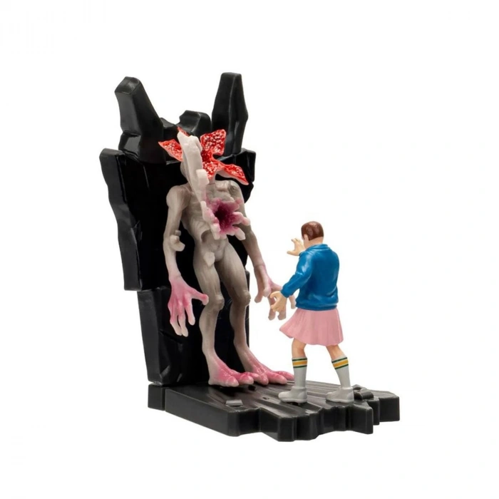 STRT0006 Stranger Things Iconic Moments Sürpriz Paket 9lu Display