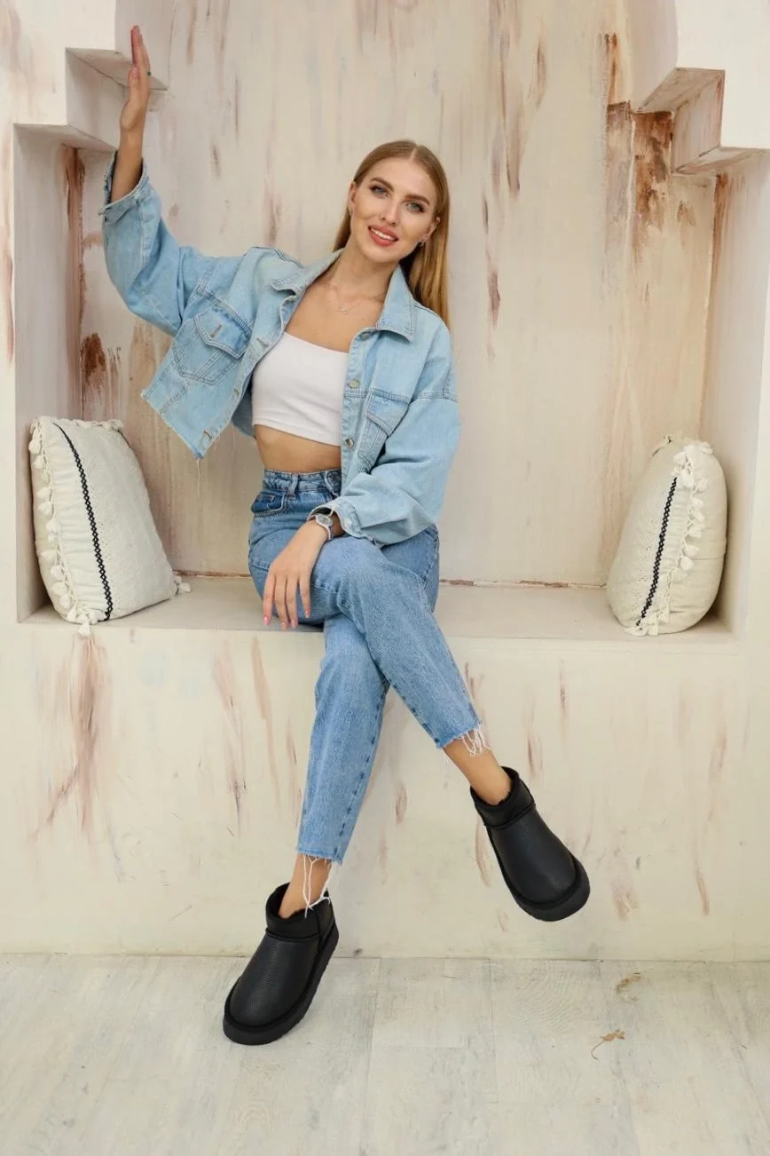 Yüksek Mini Classic Tüylü Kadın Bot - Deri Siyah