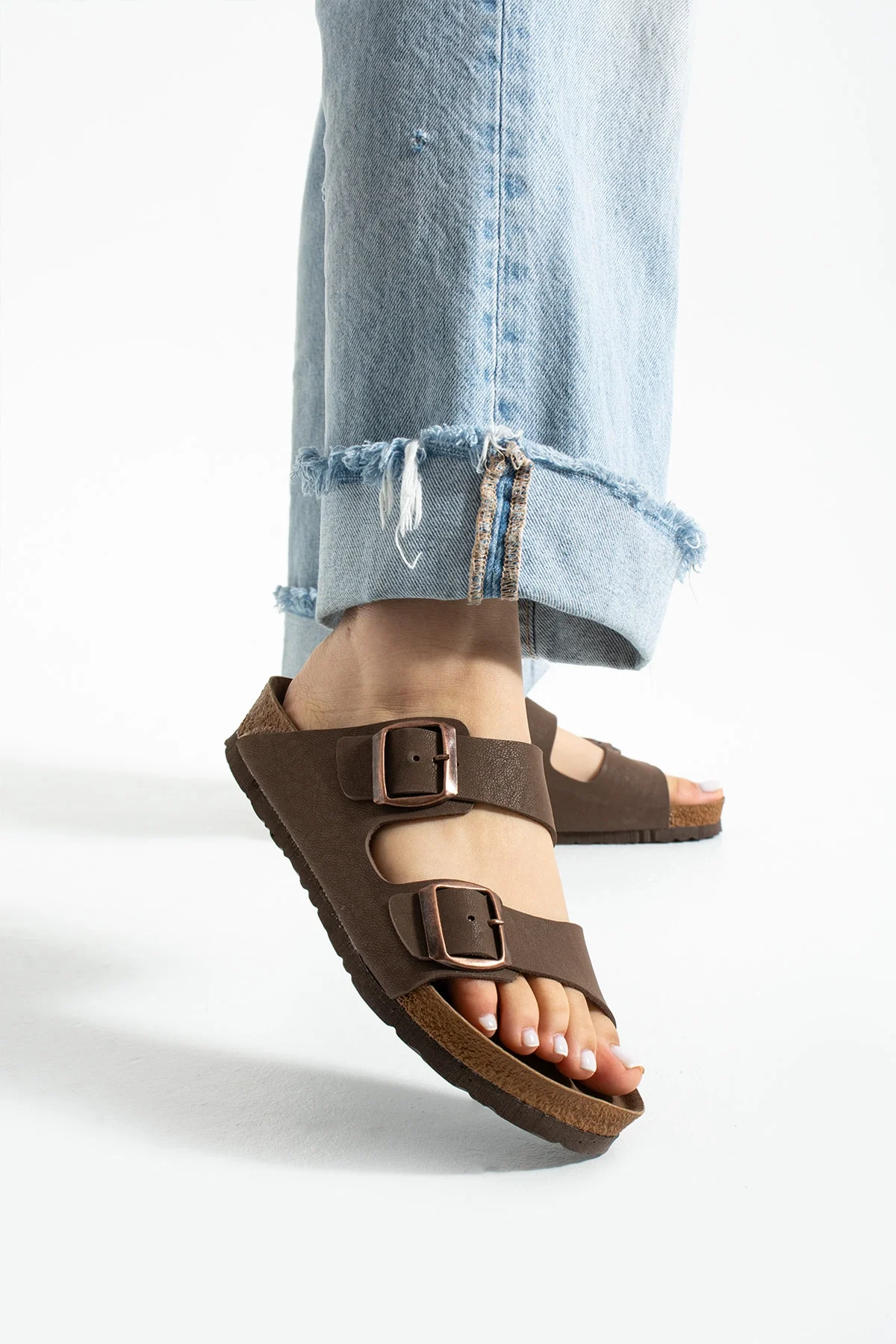 Fuga Comfort Kahve Unisex Tokalı Terlik – Ortopedik, Hafif, Kaymaz Taban