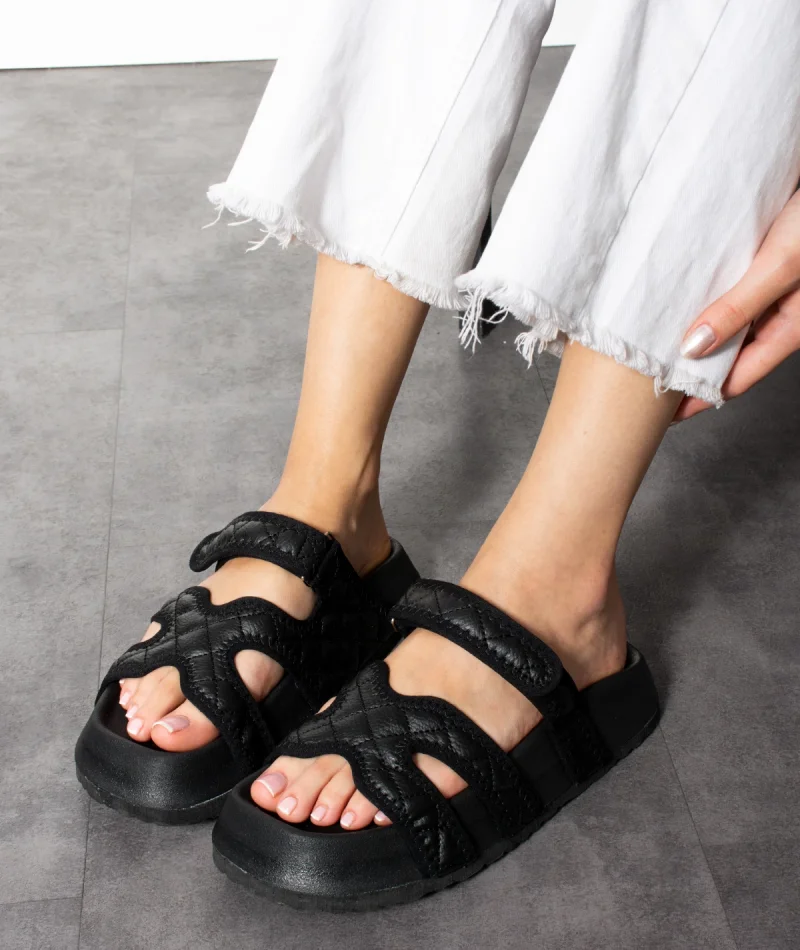 Kapitone Farmer Ev Dış Mekan Kadın Terlik – Siyah