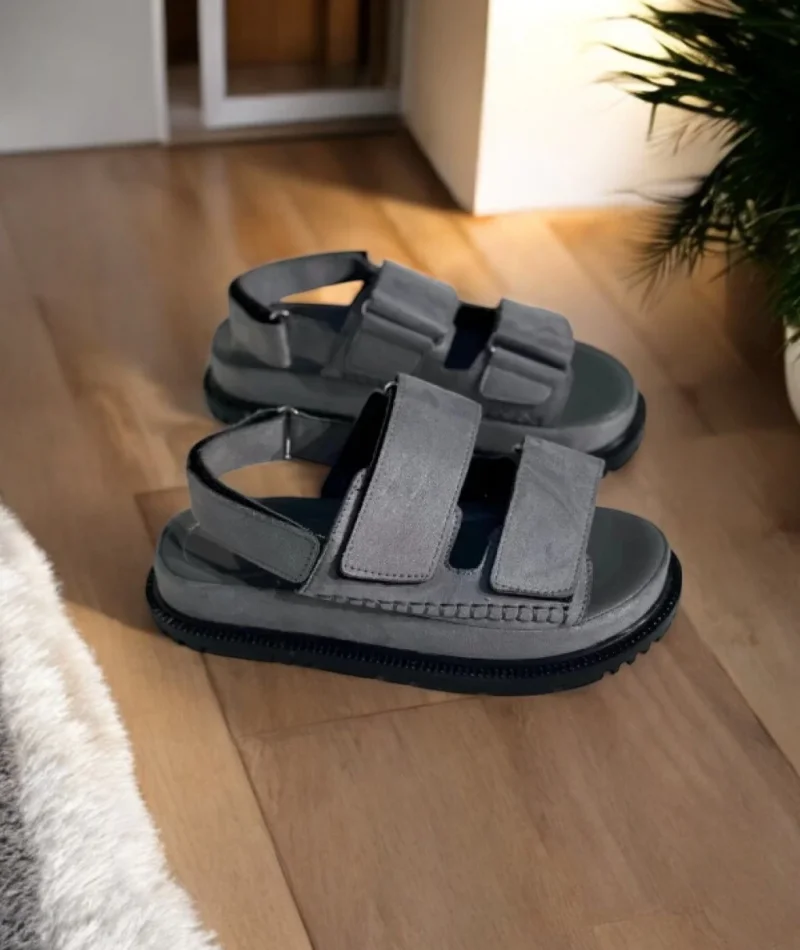 Freent Gri Cırtlı Kadın Sandalet – Rahat ve Şık Yazlık Model