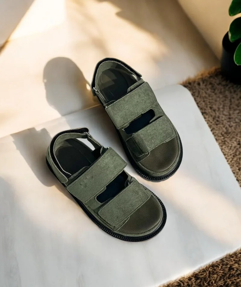 Freent Haki Cırtlı Kadın Sandalet – Rahat ve Şık Yazlık Model