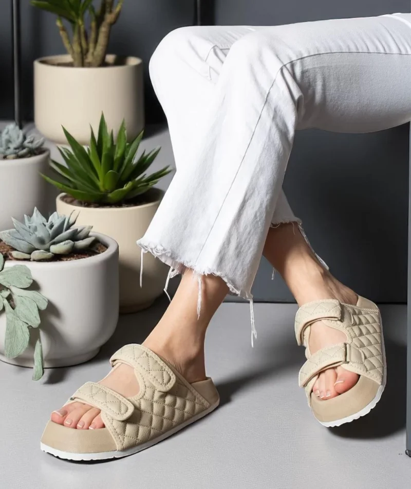 Kapitone Cırtlı Ev Dış Mekan Kadın Terlik – Bej