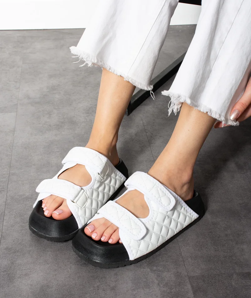 Kapitone Cırtlı Ev Dış Mekan Kadın Terlik – Beyaz