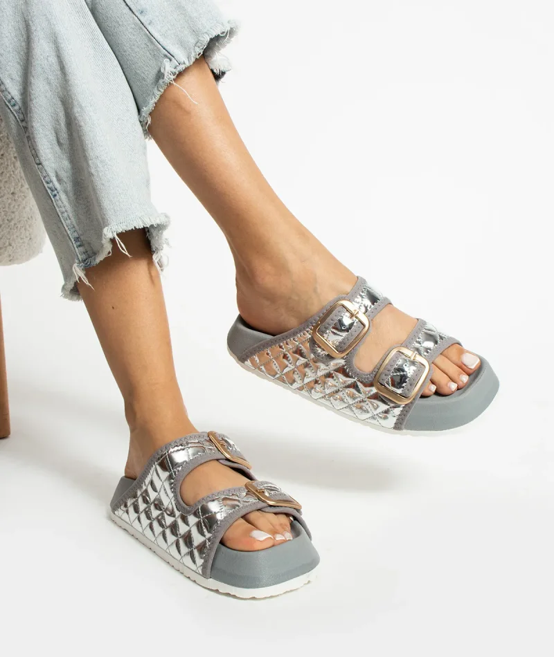 Kapitone Tokalı Kadın Ev Dış Mekan Terlik – Parlak Gri