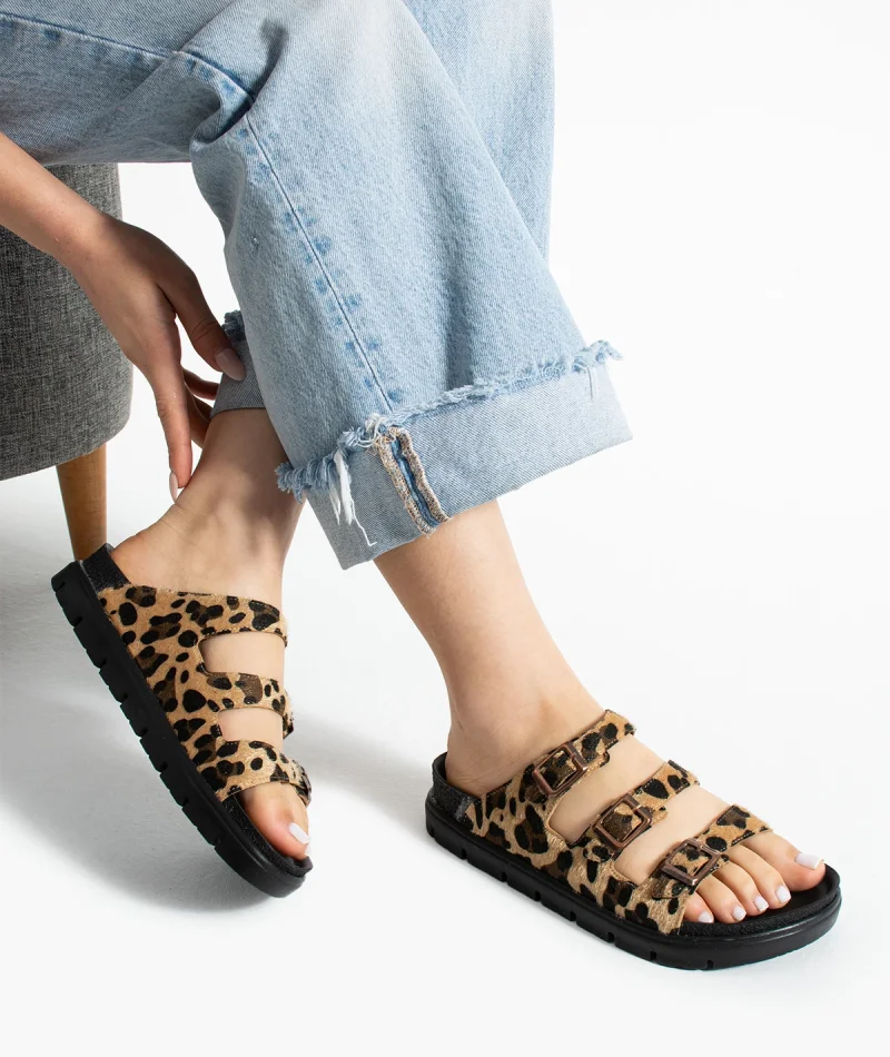 Leopar Üç Tokalı Terlik Bej