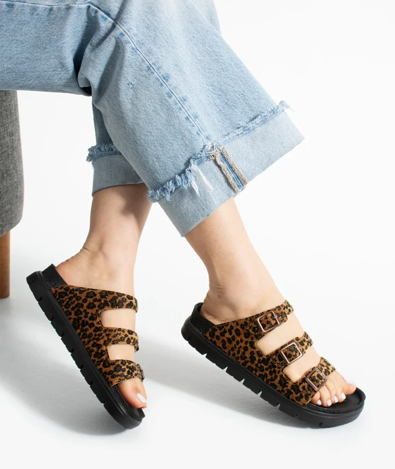 Leopar Üç Tokalı Terlik Taba