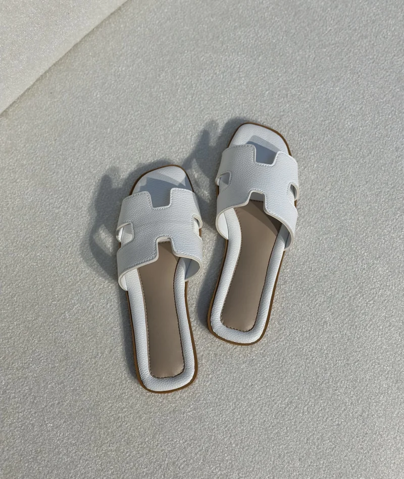 Palmira Beyaz Önü Yanı Açık Kadın Terlik Dış Mekan Ve Ev Terliği