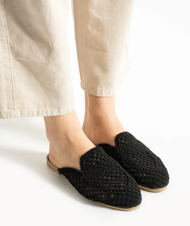 Velora Kadın Hasır Örgü Terlik – Siyah Zarafeti