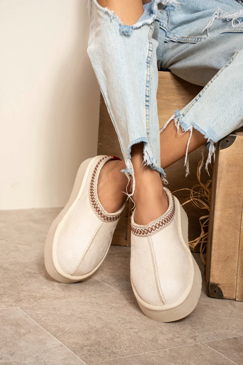 Tazzy Classic Süet Tüylü Kadın Bot - Bej