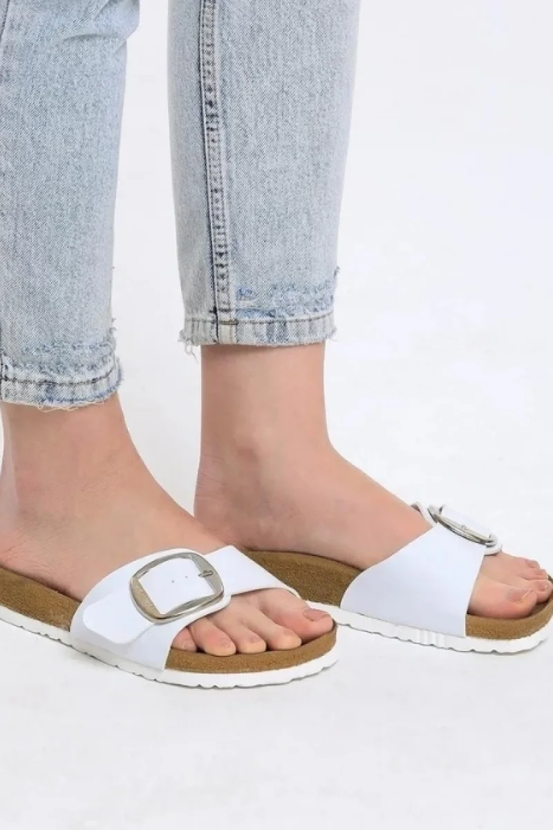 Tek Toka Terlik - Beyaz