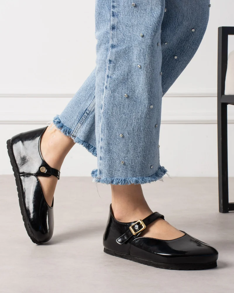 Alora Minimal Womens Imported Fabric Loafers - Shiny Black