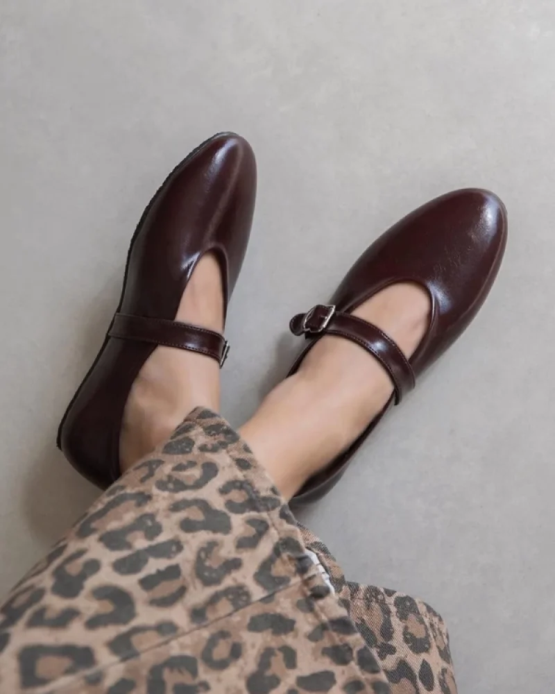 Jin Womens Crinkled Leather Ballet Flats Burgundy