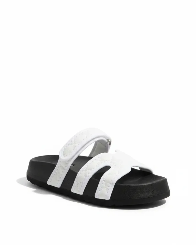 Quilted Farmer Outdoor Womens Slippers – White