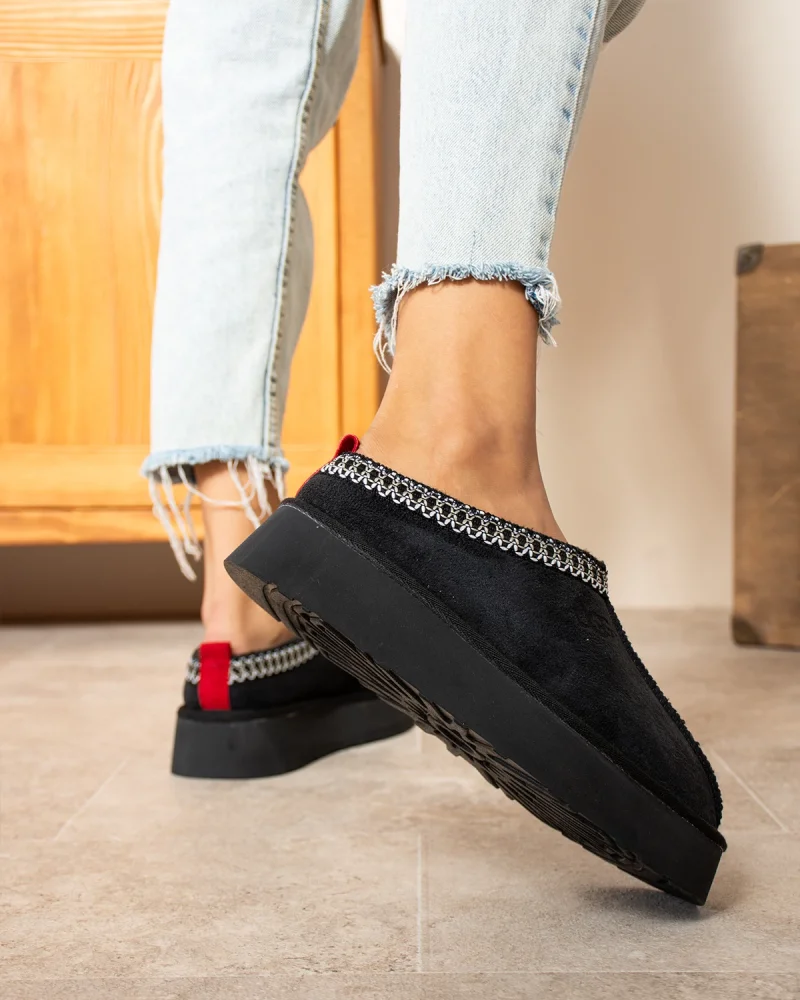 Tazzy Classic Suede Fur Womens Boot - Black