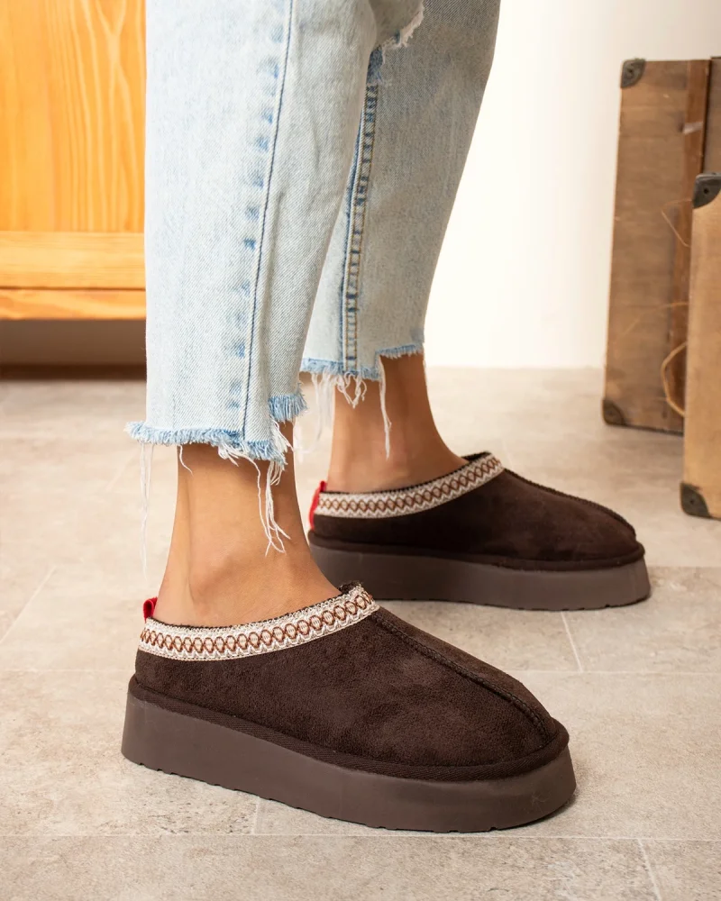 Tazzy Classic Suede Fur Womens Boots - Brown