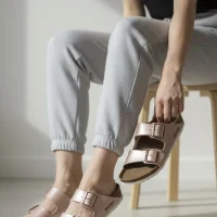 Kadın Pudra Çift Tokalı Terlik Ortopedik Taban Günlük Rahat Yazlık Terlik