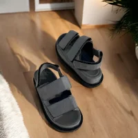 Freent Gri Cırtlı Kadın Sandalet – Rahat ve Şık Yazlık Model