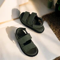 Freent Haki Cırtlı Kadın Sandalet – Rahat ve Şık Yazlık Model