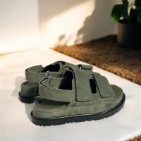 Freent Haki Cırtlı Kadın Sandalet – Rahat ve Şık Yazlık Model