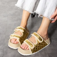 Kapitone Cırtlı Ev Dış Mekan Kadın Terlik – Altın