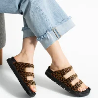 Leopar Üç Tokalı Terlik Taba