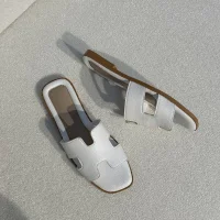 Palmira Beyaz Önü Yanı Açık Kadın Terlik Dış Mekan Ve Ev Terliği