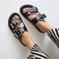 Samira Kadın Terlik Siyah – Kaymaz Taban, Yazlık ve Rahat Ortopedik Model