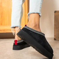 Tazzy Classic Suede Fur Womens Boot - Black