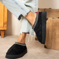 Tazzy Classic Suede Fur Womens Boot - Black